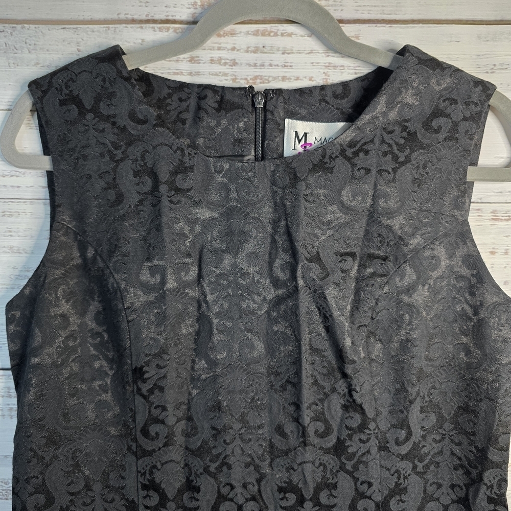 Maggie Sweet Elegant Black Knee Length Sleeveless Dress Size Small Petite - Picture 3 of 4
